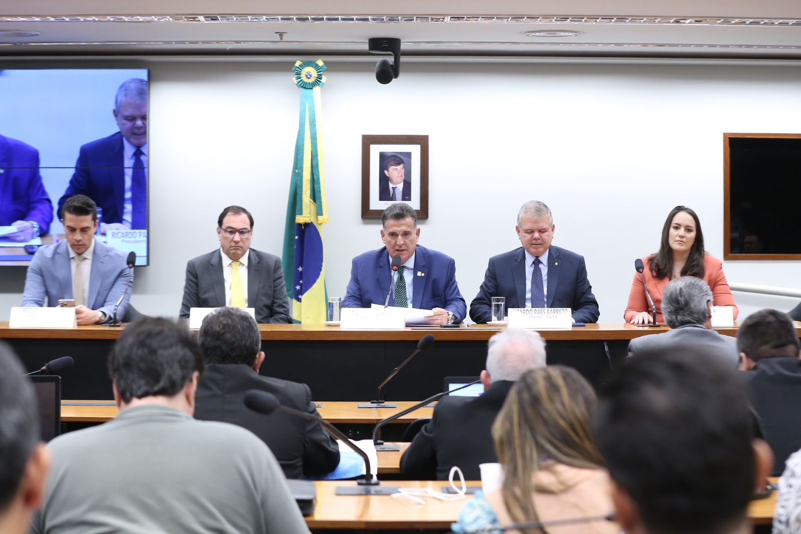 Na Câmara Federal, Caruaru é contemplada com três novas viaturas