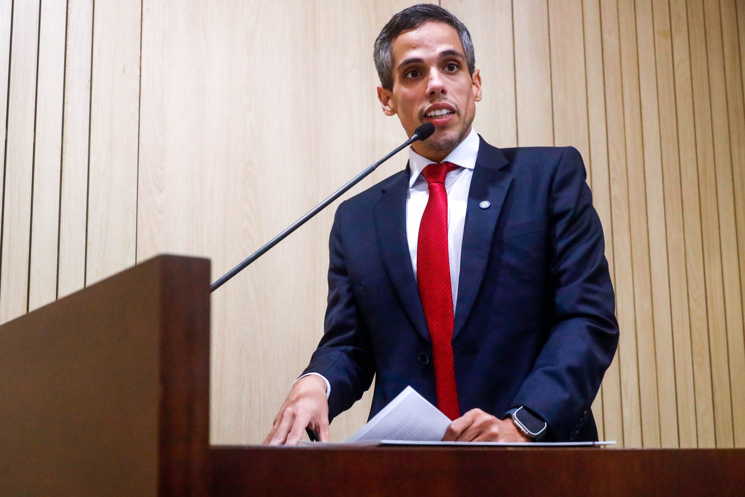 Jarbas Filho se dispõe a ajudar o Vale do São Francisco em meio à taxação