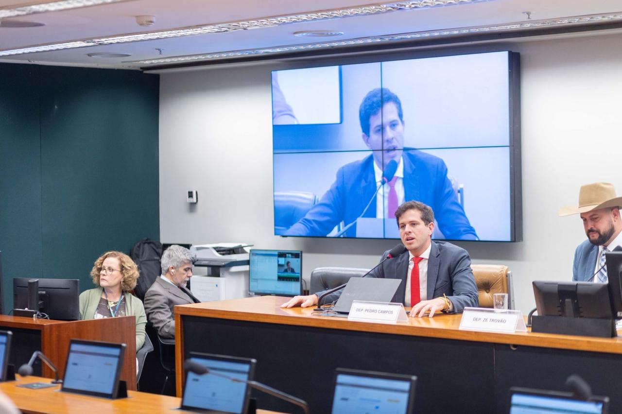 Câmara debate proibição de cancelamento do número telefônico por falta de recarga