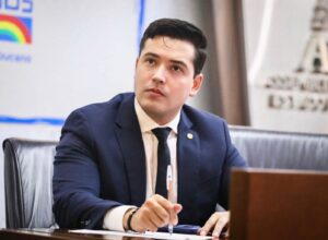 Cayo Albino apresenta projeto que cria Código de Defesa dos Autistas em Pernambuco