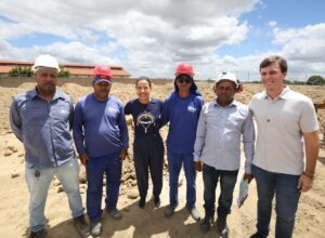 Em Petrolina, Raquel realiza entregas no Hospital Dom Malan e vistoria obras