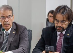Deputados classificam como fraude “jabuti” em projeto aprovado na Comissão de Finanças