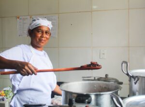 Comissão do Senado aprova projeto que regulamenta profissões de cozinheiro e gastrônomo