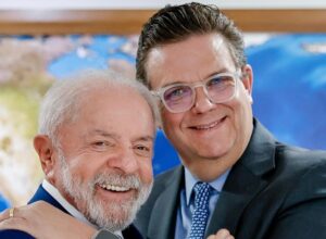 Wolney Queiroz oficializa que não vai disputar mandato de federal