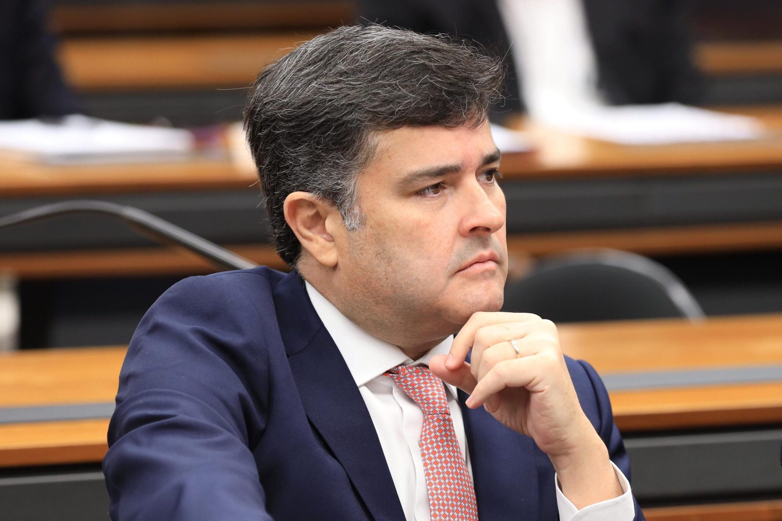 Coluna do sábado: a independência calculada de Eduardo da Fonte