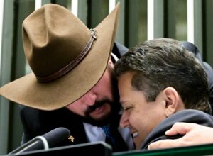 Congresso impõe derrota a Lula e derruba veto ao PL da Dosimetria