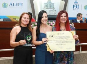 Alepe premia Serra Talhada por políticas públicas voltadas às mulheres