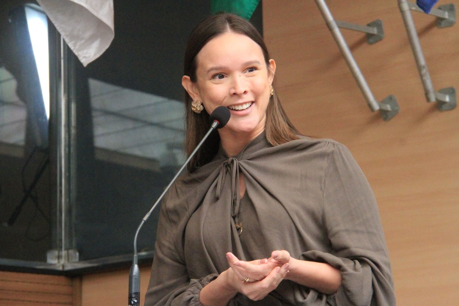 Raquel Lyra oficializa Flávia de Nadegi na presidência do IASSEPE