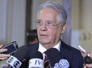 Justiça de São Paulo acata pedido de interdição de FHC