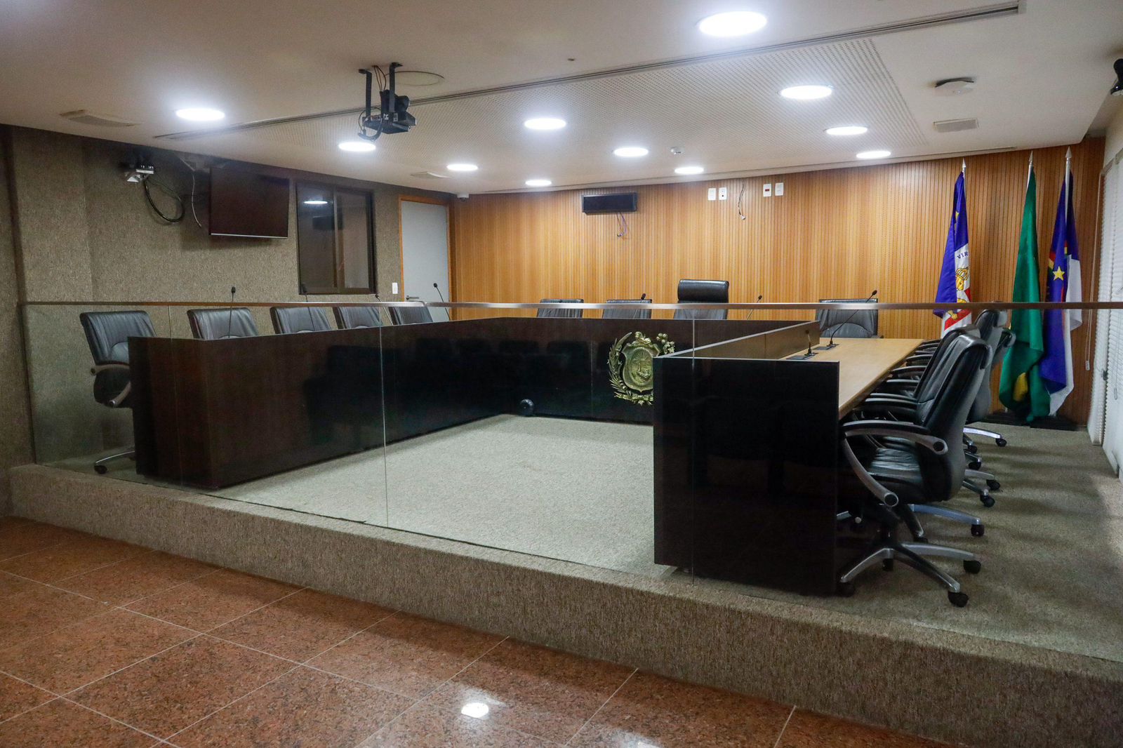 Coluna da quarta: atenções voltadas às comissões da Alepe