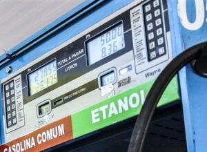 Texto aprovado na Câmara endurece fiscalização e amplia punições no setor de combustíveis