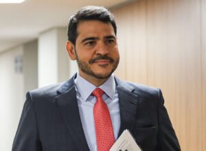CCJ marca sabatina de Jorge Messias ao STF para 28 de abril