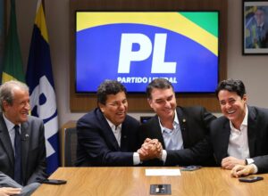 Mendonça declara apoio à pré-candidatura de Anderson ao Senado
