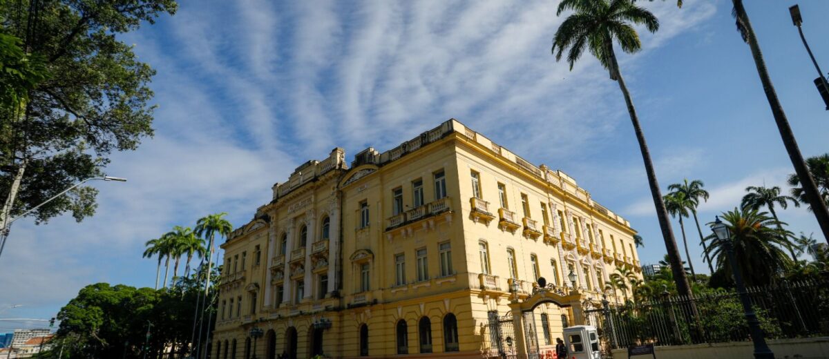 Raquel realoca na estrutura do Estado secretários exonerados no prazo eleitoral