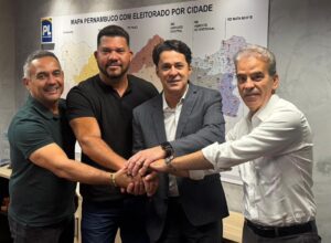 PL decide se manter independente na Alepe e indica Abimael como novo líder