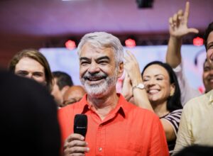 Humberto Costa defende legado de Lula durante agenda em Serra Talhada