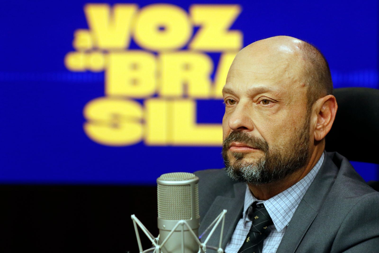 Lula exonera presidente do INSS