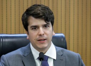 Antonio Coelho e governistas defendem legalidade de projeto aprovado na Comissão de Finanças