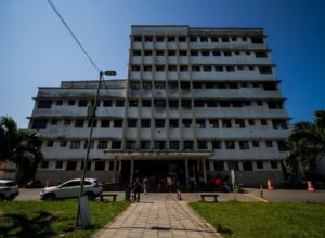 Estado lança licitação para requalificar fachada do Barão de Lucena