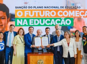 Lula sanciona novo Plano Nacional de Educação