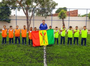 Simão Durando entrega novo espaço esportivo para estudantes em Petrolina