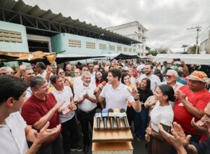 Se eleito, João Campos quer assumir obra da Transnordestina