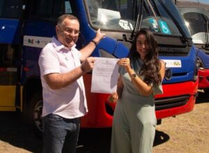 Novo micro-ônibus reforça frota da saúde em Arcoverde