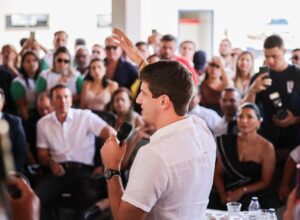 João Campos participa de entregas em Lajedo e destaca parcerias com o Governo Federal 