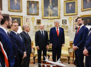 Lula e Trump discutem agenda econômica e cooperação em encontro na Casa Branca