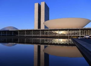 Câmara dos Deputados celebra 200 anos com sessão solene nesta quarta (6)