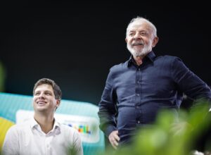 João Campos diz que Lula garantiu vir a Pernambuco andar “lado a lado” com ele
