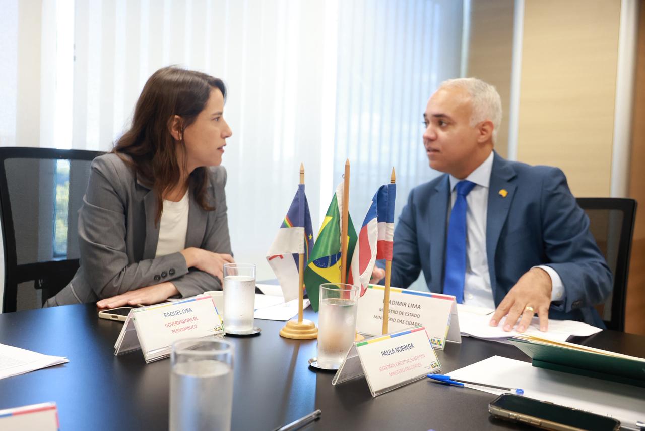 Raquel vai a Brasília e apresenta pacote de R$ 8 bilhões para cidades afetadas após chuvas