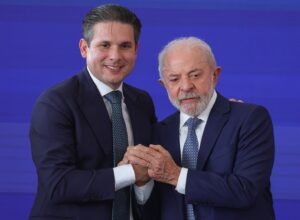 Governo e Câmara selam acordo sobre redução da jornada 6×1 