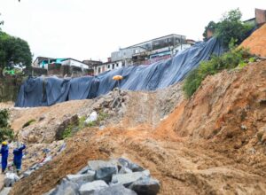 Prefeitura do Recife realiza obra de contenção de encosta no Jordão 