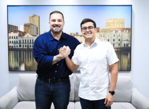 Marco Aurélio volta a ser secretário do Recife e suplente ligado a Humberto assume mandato