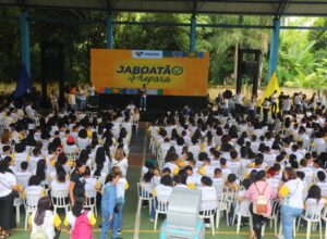 Jaboatão Prepara 2026 reúne mil estudantes em aula inaugural