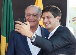 Em chamada com Alckmin, João celebra tarifa zero para exportações do Vale do São Francisco
