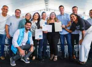 Raquel Lyra entrega títulos de propriedade e anuncia investimentos em Bezerros 
