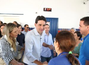 Silvio Costa Filho reforça articulações políticas durante passagem pelo Agreste