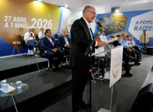 Alckmin anuncia R$ 10 bilhões para modernização de máquinas agrícolas
