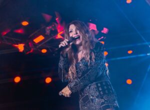 Elba Ramalho será homenageada na Calçada da Fama do Forró em Caruaru