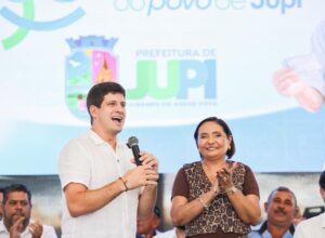 Em Jupi, João Campos discute articulação para avanço da duplicação da BR-423