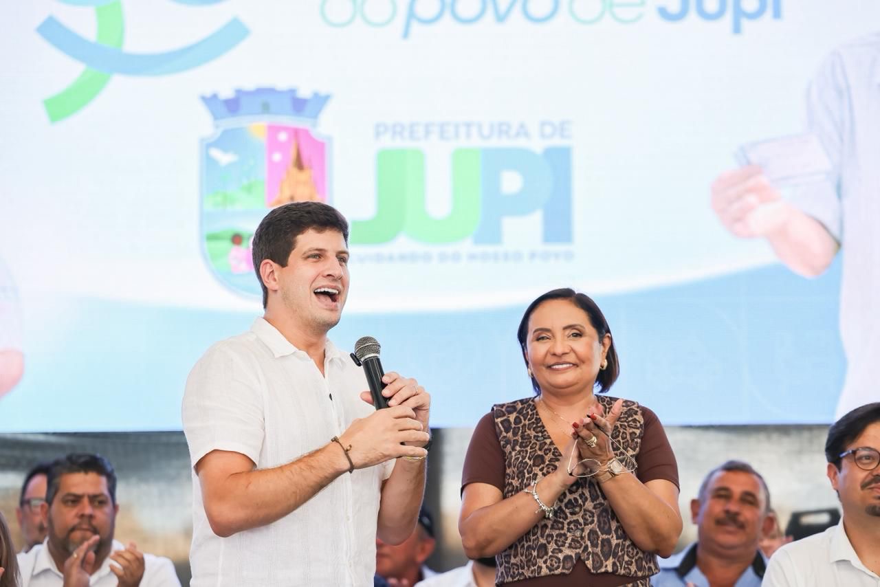 Em Jupi, João Campos discute articulação para avanço da duplicação da BR-423