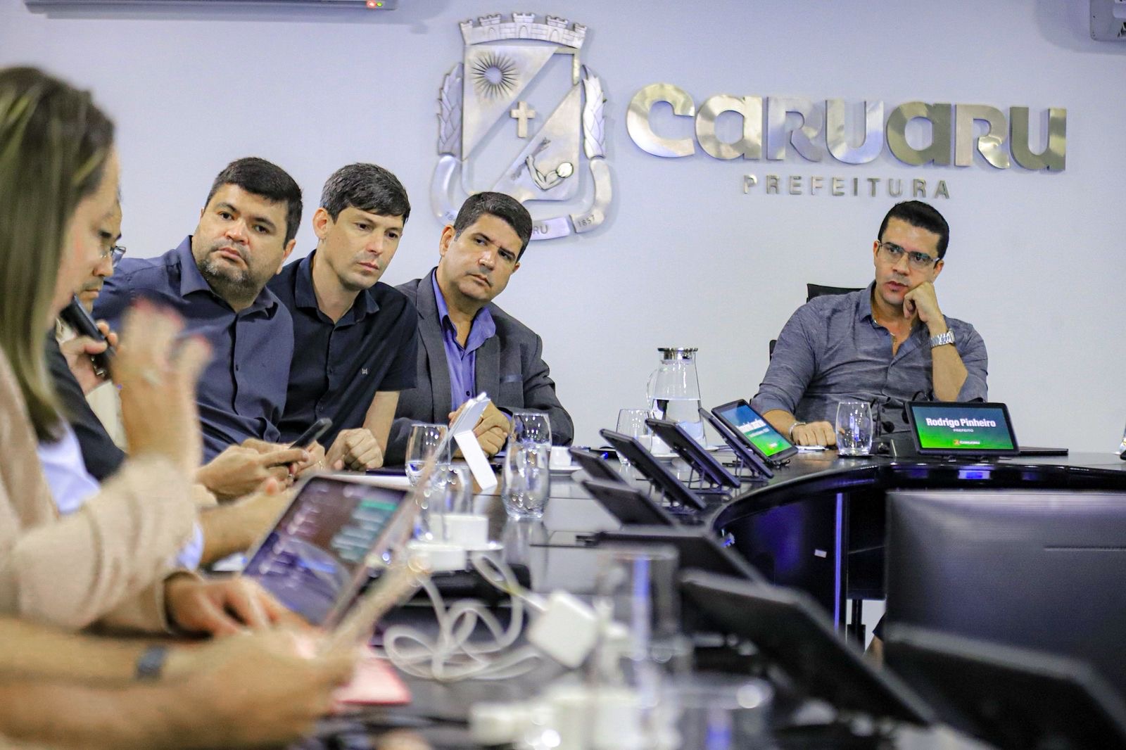 Rodrigo Pinheiro reforça cobrança por agilidade em obras da Compesa 