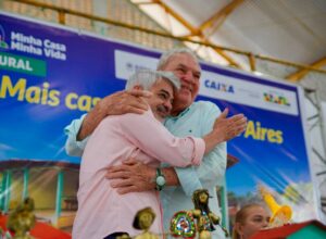 Humberto visita obras e entrega equipamentos na Zona da Mata e Agreste