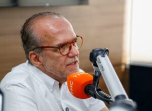 Dueire reforça projeto de reeleição ao Senado e evita pressionar Raquel Lyra