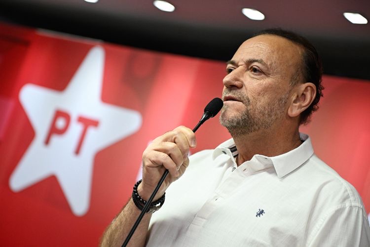 Presidente nacional do PT afirma que em PE Lula só tem um palanque