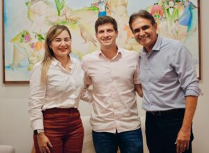 João Campos amplia alianças e recebe apoio de vereadora de Paulista