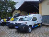 Ao lado de Sandra Paes, Álvaro Porto entrega duas ambulâncias em Canhotinho