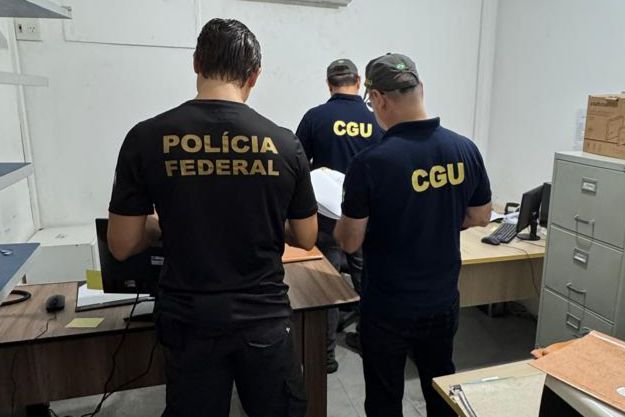 Operação da PF investiga contratos firmados na gestão Geraldo Julio